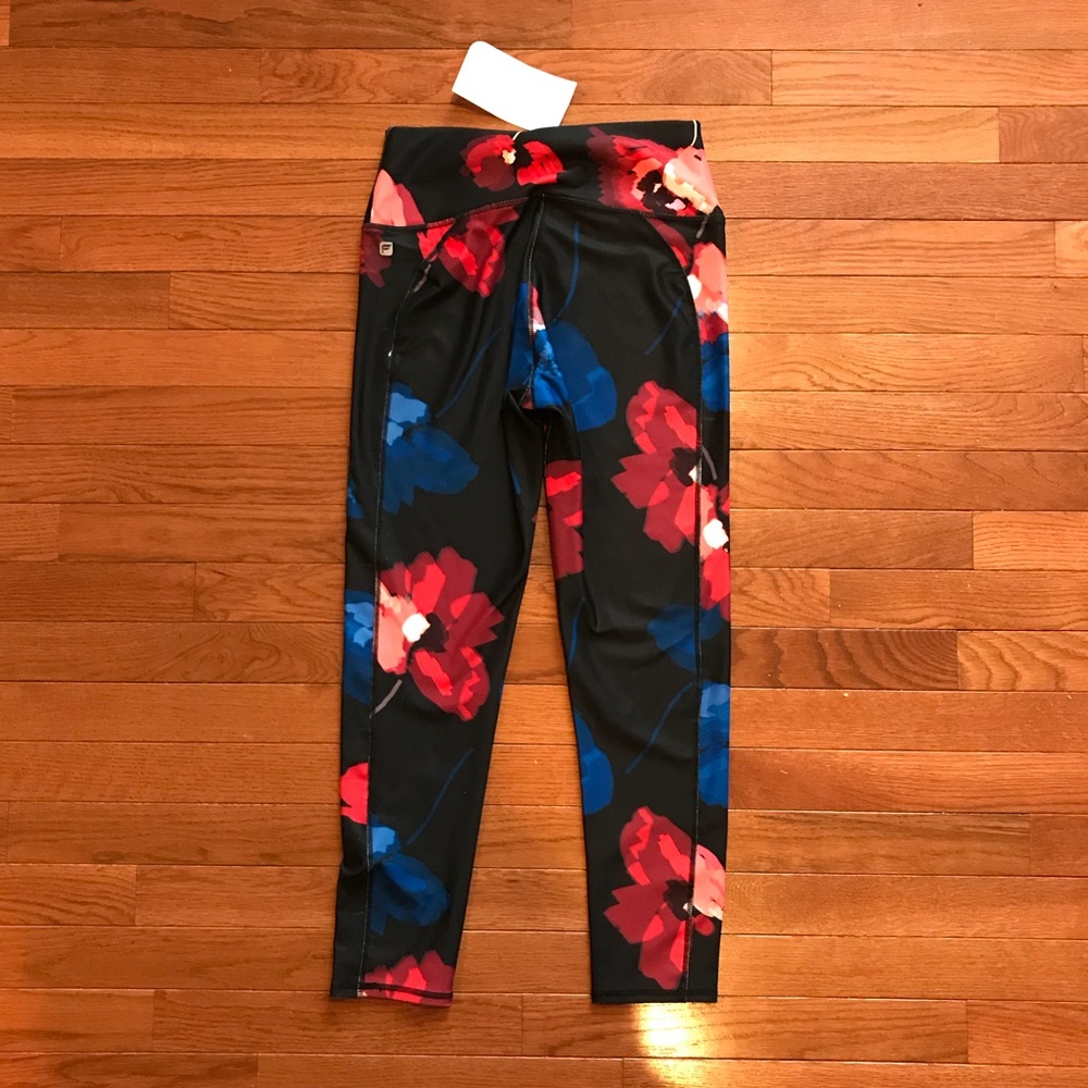 Fabletics Small Black Lisette high wasted capri